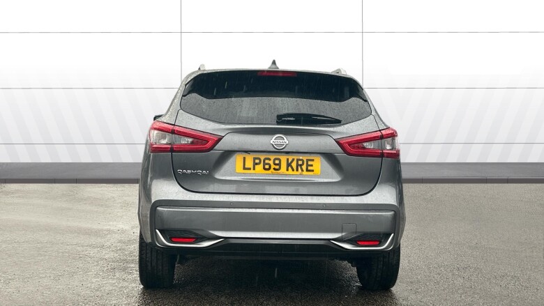 Nissan Qashqai 1.3 DiG-T 160 Tekna+ 5dr Petrol Hatchback